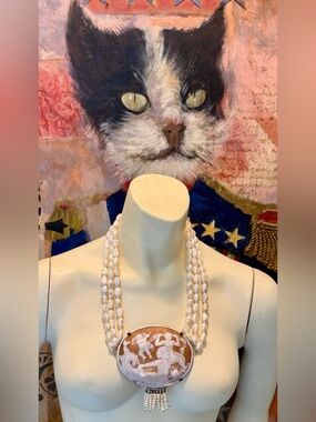 Vintage 3 Strand Genuine Pearls~GIANT Neptune Mermaid Cherubs Hand Carved Cameo